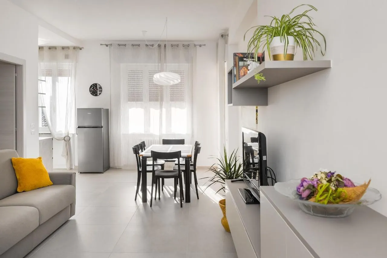 Διαμέρισμα Civico40 Luminoso Appartamento Con Balconi E Garage Privato Βερόνα Ιταλία