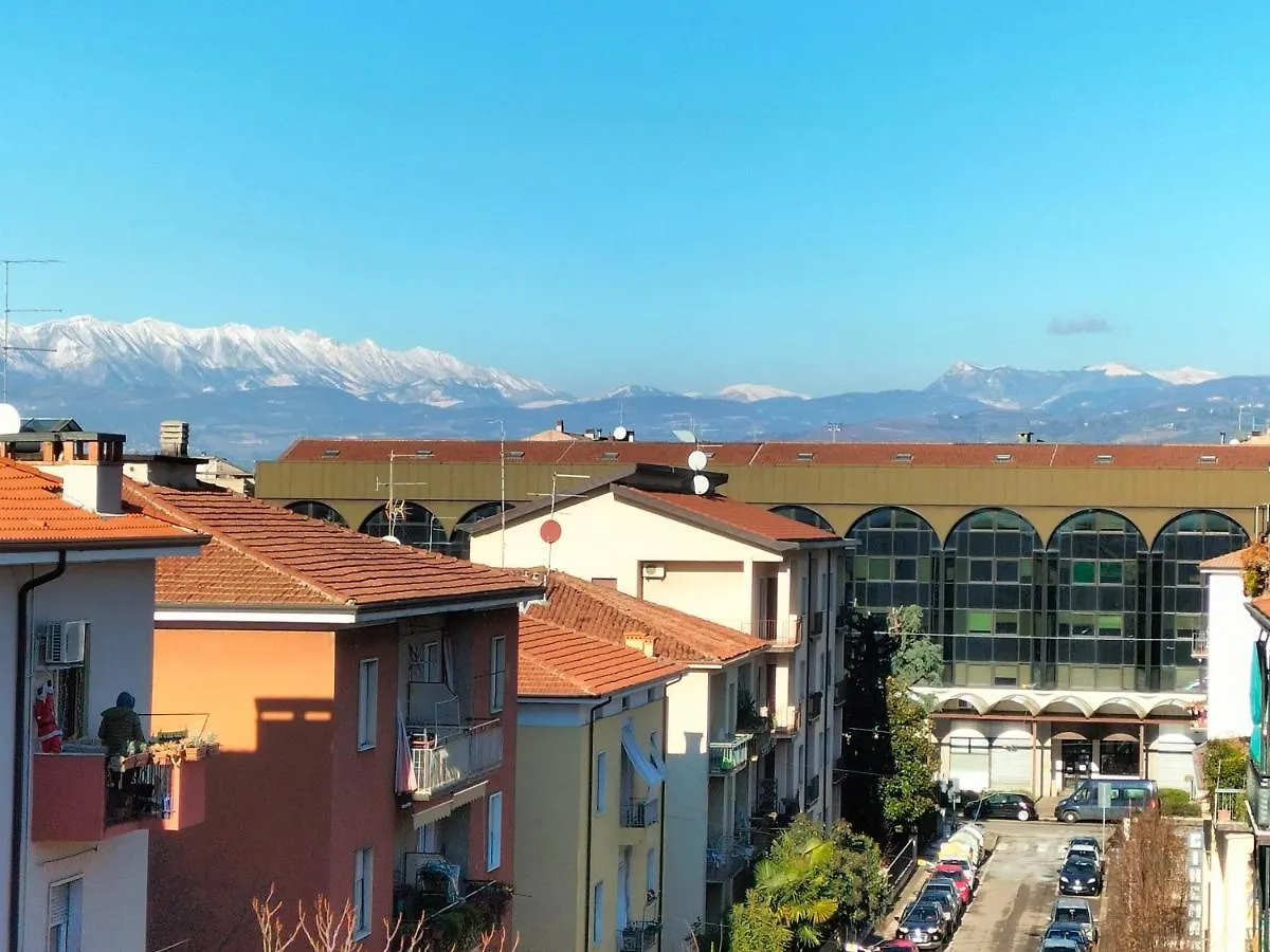 Civico40 Luminoso Appartamento Con Balconi E Garage Privato Βερόνα Διαμέρισμα